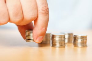 Collecting coins. Savings through mortgage refinancing