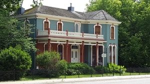 Victorian House. Antioch Title Loans